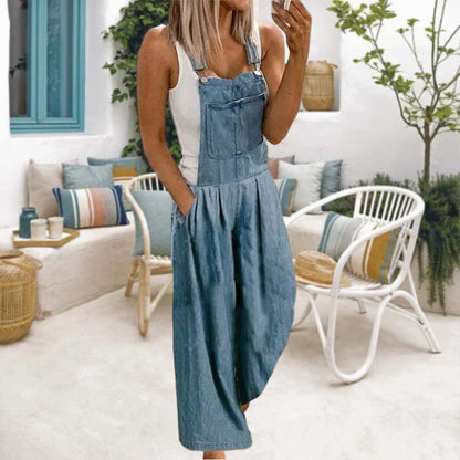 Overol de mezclilla casual con pantalones anchos y bolsillos