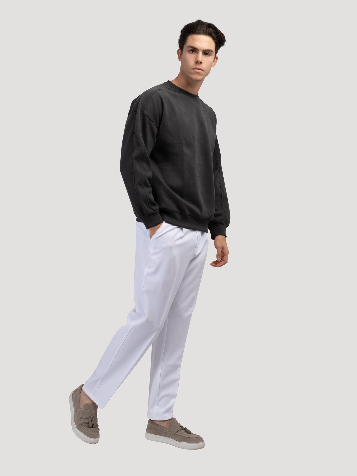 DAEJEON Relaxed Crew Neck Sweater