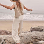 Solid color knitted two-piece set for women.