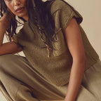 Solid color knitted two-piece set for women.