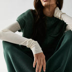 Solid color knitted two-piece set for women.