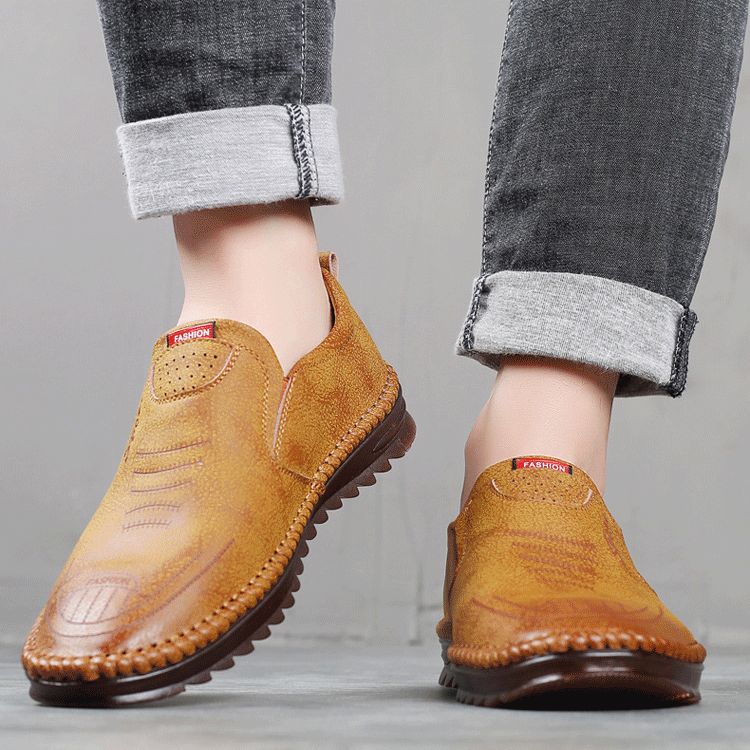 Breathable and Non-Slip Leather Sneakers