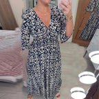 V-hals bedrukte jurk met wijde mouwen