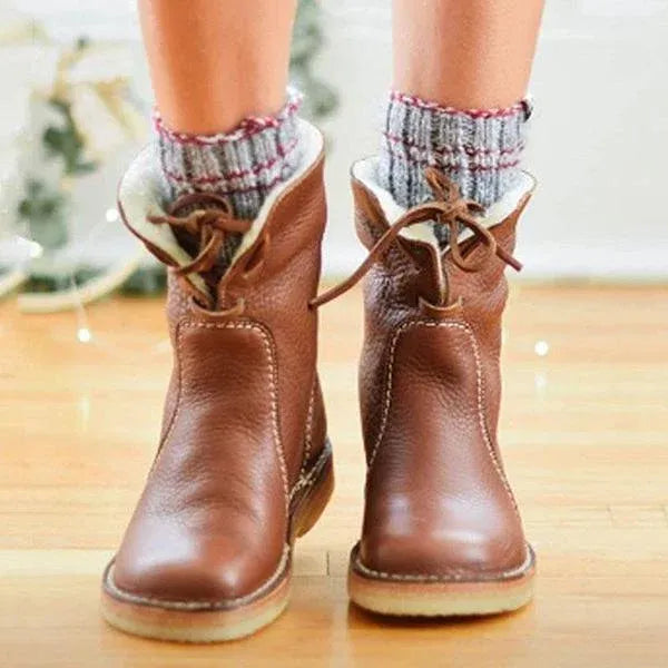 Charlot™ - Leather boots with wool lining