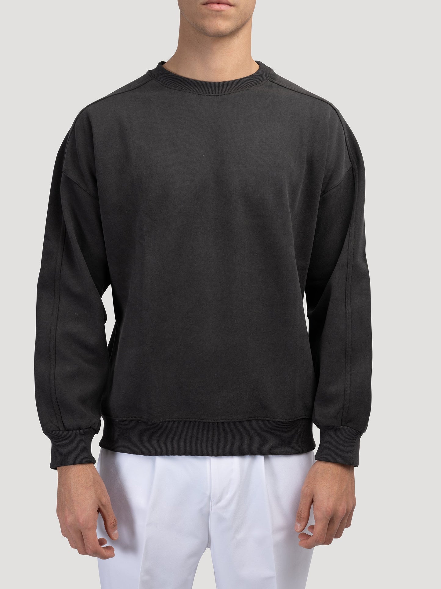 DAEJEON Relaxed Crew Neck Sweater