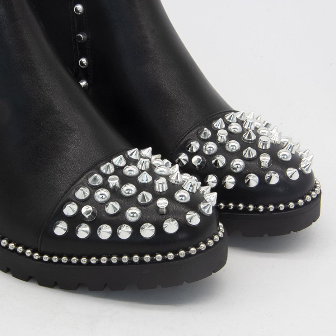 Botines tachas Soul®️