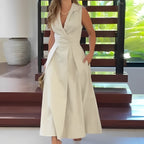 Leire™ Dress: Elegance and Classic Style