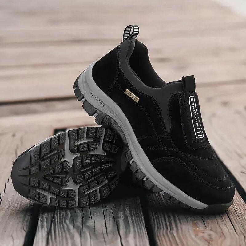 Outdoor sneakers