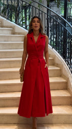 Leire™ Dress: Elegance and Classic Style